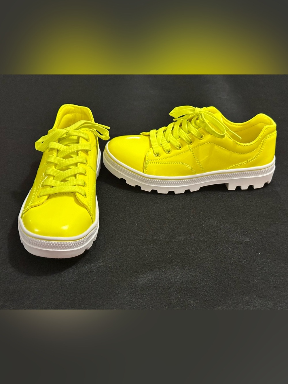 Skechers Neon Yellow Street Roadies 90sBBY Lace-Up Women’s Sneakers